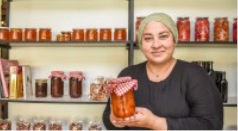 Kepez’den üreten kadınlara ‘Hanımeli Marketleri’
