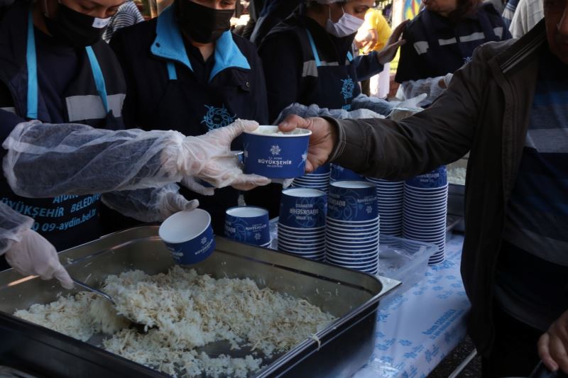 AYDIN BÜYÜKŞEHİR BELEDİYESİ, GAZİ MUSTAFA KEMAL ATATÜRK İÇİN HAYIR GERÇEKLEŞTİRDİ