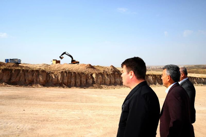 YENİ MEZARLIK ALANINDA ÇALIŞMALAR HIZLA SÜRÜYOR