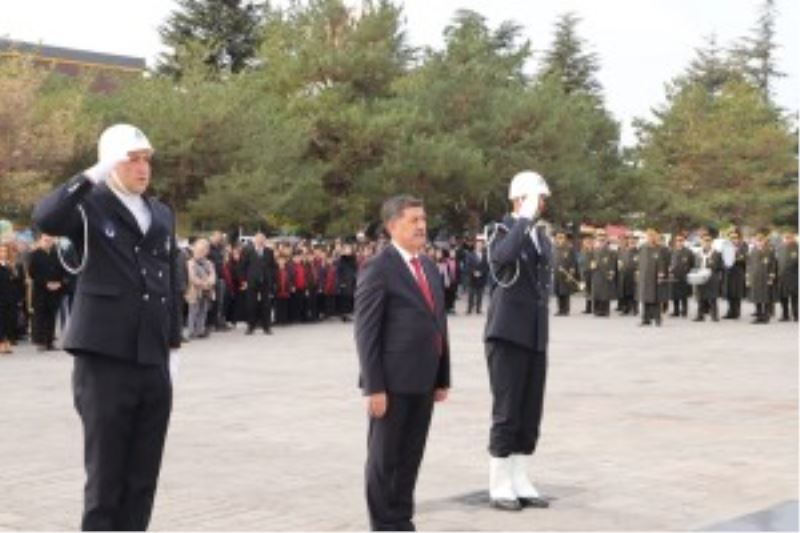 Büyük önder Mustafa Kemal Atatürk ü saygıyla andık