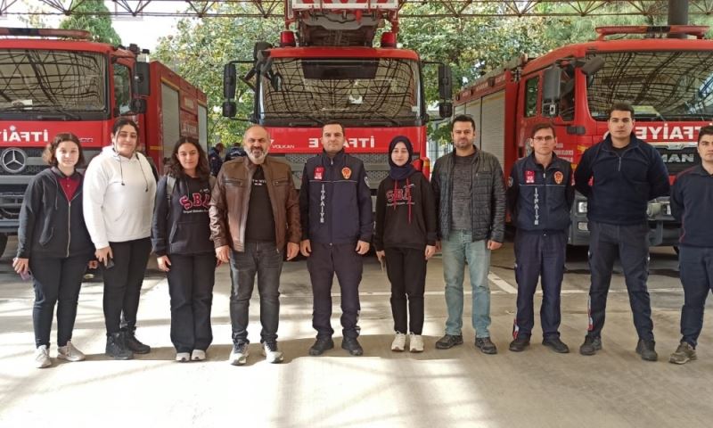 Genç İHA’cılardan Büyükşehir İtfaiyeye Ziyaret