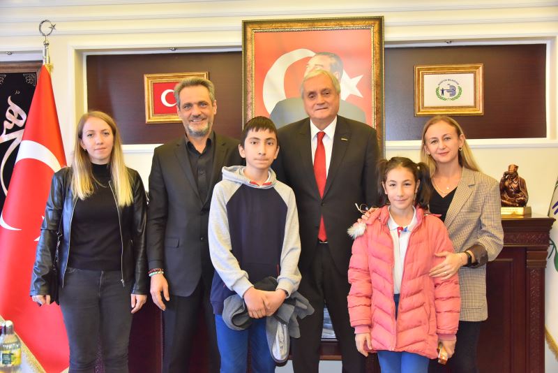 NECATİBEY ORTAOKULU’NDAN BAŞKAN BAKKALCIOĞLU’NA ZİYARET