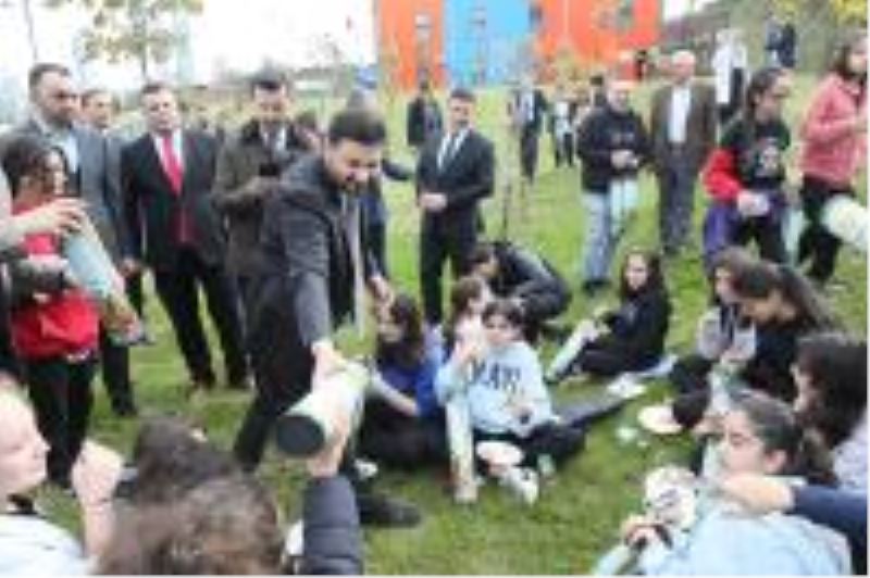 MİLLİ AĞAÇLANDIRMA GÜNÜNDE FİDANLAR TOPRAKLA BULUŞTU