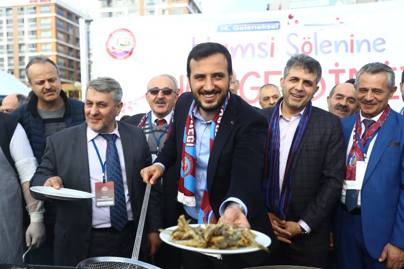 BAĞCILAR’DA HAMSİ VE KEMENÇE KEYFİ