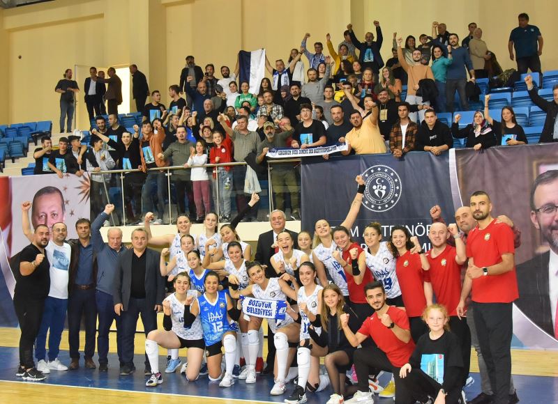 “BİZİM KIZLAR”  GALİBİYET SERİSİNİ BOZMADI