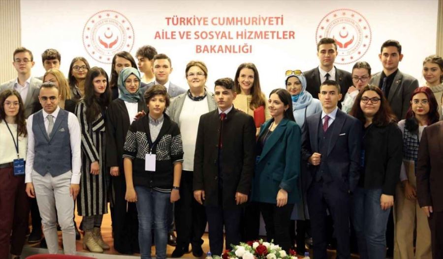ULUSAL ÇOCUK FORUMU ‘ULUSLARARASI ALANA’ TAŞINIYOR