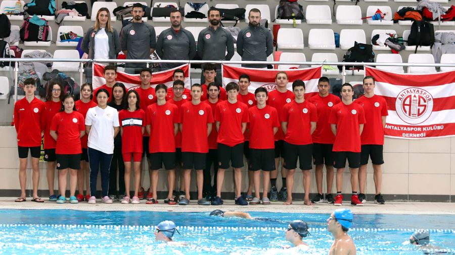 ANTALYASPOR YÜZME TAKIMI SEZONU ANTALYA’DA AÇTI