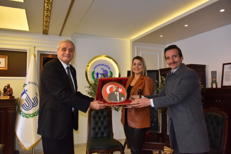 ARİF NİHAT ASYA ORTAOKULU ÖĞRENCİLERİNDEN ZİYARET