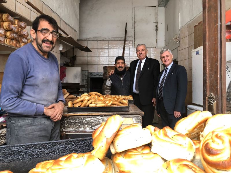 ANTAKYA BELEDİYE BAŞKANI İZZETTİN YILMAZ, GÜNE ESNAF ZİYARETİ İLE BAŞLADI