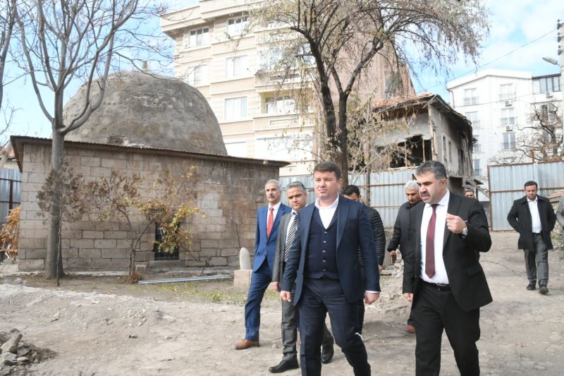 PÎR ALİ SULTAN TÜRBESİ RESTORE EDİLİYOR