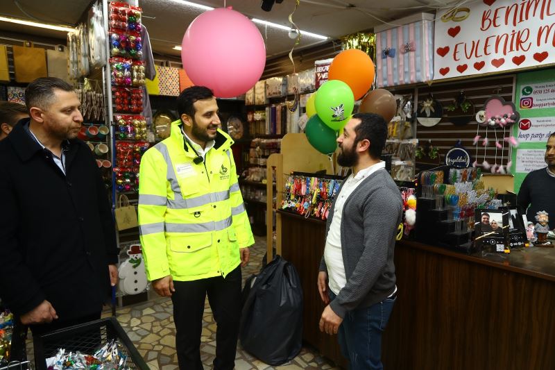 BAĞCILAR’DA YÖNETİM SAHAYA İNDİ