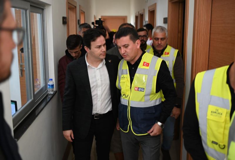 Kumluca Belediye Başkanımız Mustafa Köleoğlu’na geçmiş olsun ziyaretinde bulunduk