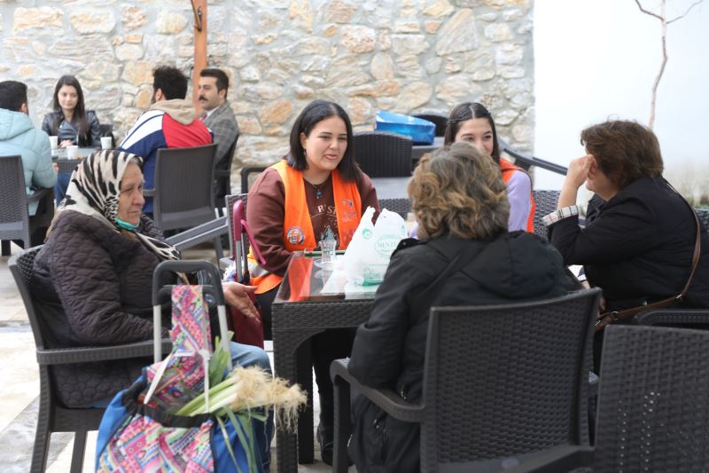 100 Yaş Evi üyeleri ile SOGEM gençleri buluştu