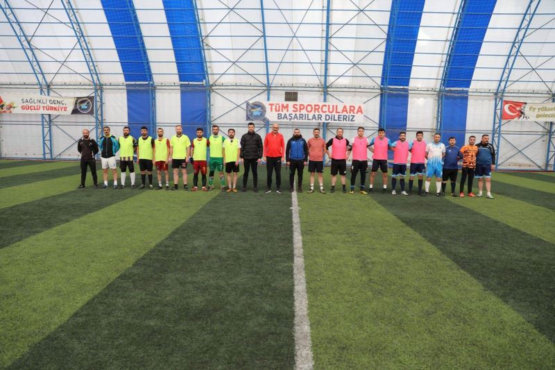İPEKYOLU BELEDİYESİ BİRİMLER ARASI FUTBOL TURNUVASI DÜZENLEDİ