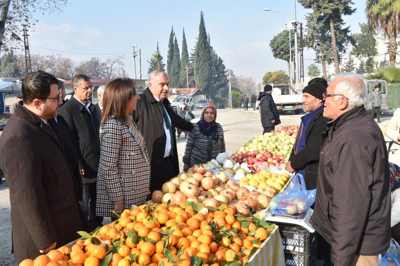 ANTAKYA BELEDİYE BAŞKANI İZZETTİN YILMAZ’DAN, PAZARCILARA ZİYARET