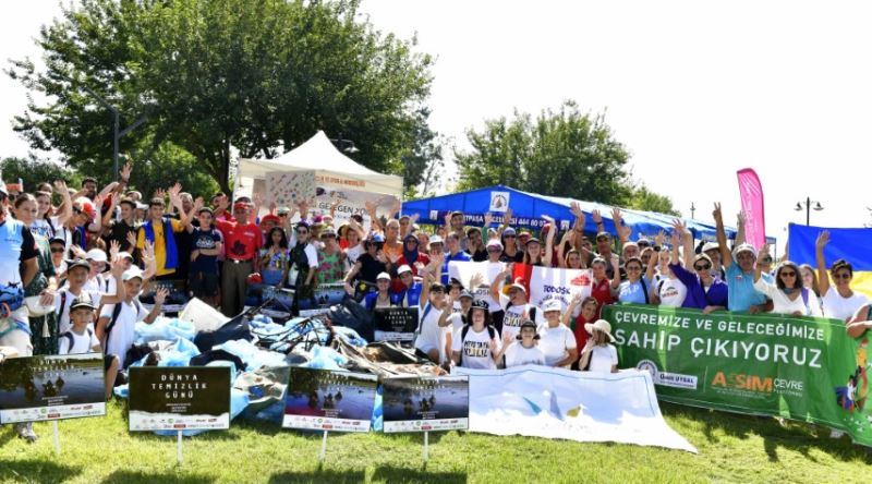 Hem karada hem denizde büyük temizlik