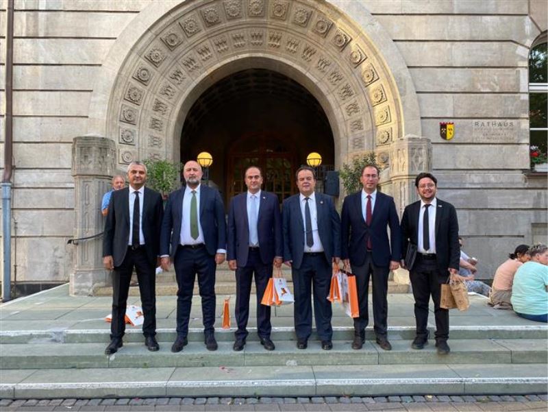 KARDEŞ ŞEHİR GLADBECK’TE ALANYA TEMSİL EDİLDİ