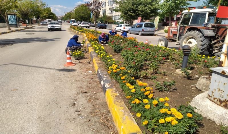 Keşan Belediyesi Park ve Bahçeler Müdürlüğü hizmete başladı
