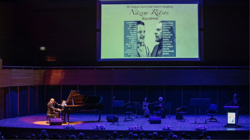 Nazım Hikmet ile Yannis Ritsos İzmir’de şiir ve şarkılarla anıldı