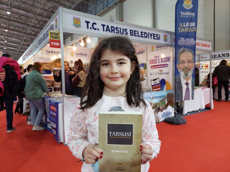 TARSUS, ÇUKUROVA KİTAP FUARI’NDA YOĞUN İLGİ GÖRÜYOR