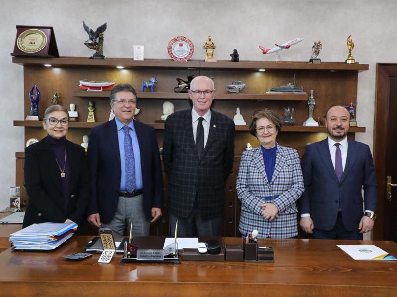 EGE VE MARMARA ÇEVRECİ BELEDİYELER BİRLİĞİ BAŞKAN KURT’U ZİYARET ETTİ