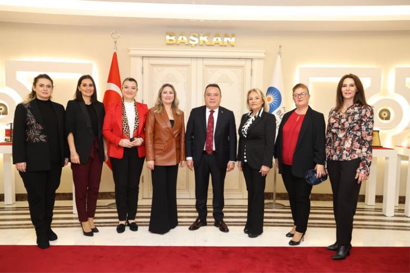 AGİDER’den Başkan Muhittin Böcek’e Ziyaret