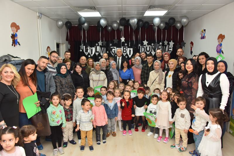 MİNİKLERİN İLK KARNE HEYECANI