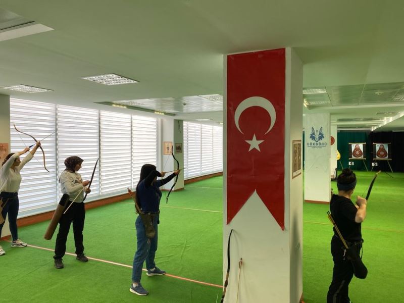 Nevşehir Belediyesi Gençlik Ve Spor Kulübü’nde Geleneksel Türk Okçuluğu Kursu Açıldı