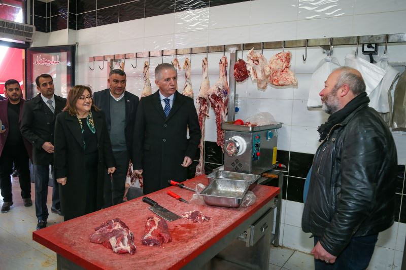 BAŞKAN ŞAHİN GAZİANTEP ET BORSASI VE ET HALİ’NE ZİYARETTE BULUNDU
