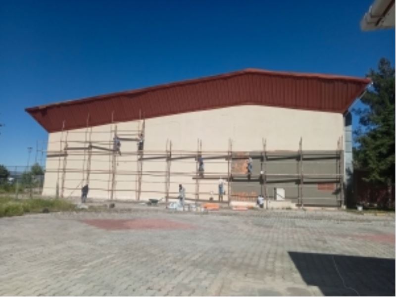 26 okulun spor salonu yenilendi