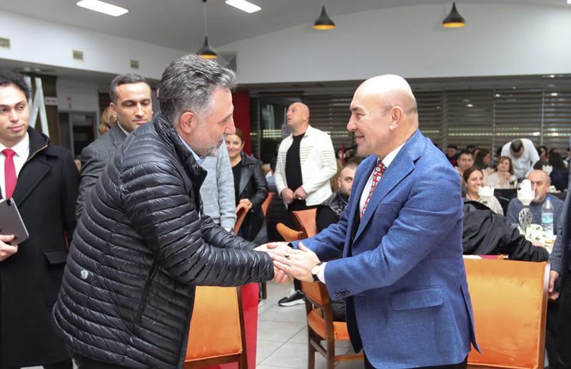 Erzurumlular başkanları bağrına bastı