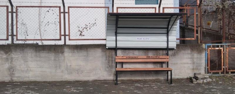 Yeni Mahalle ye banklar yerleştirildi