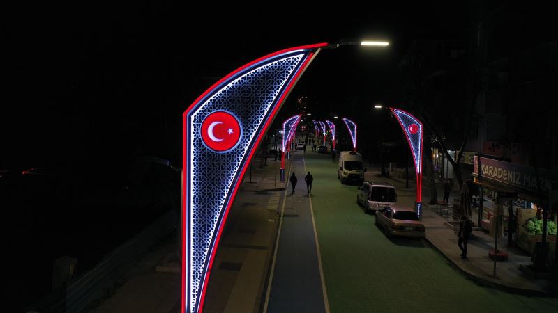 FATİH SULTAN MEHMET BULVARI BÖLGENİN ÇEHRESİNİ DEĞİŞTİRDİ
