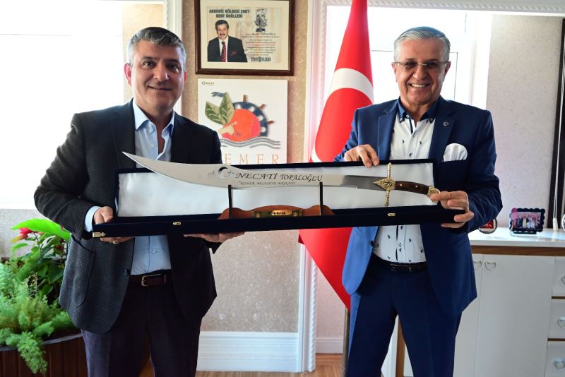 Pazarcılar Odası Başkanı’ndan Başkan Topaloğlu’na ziyaret