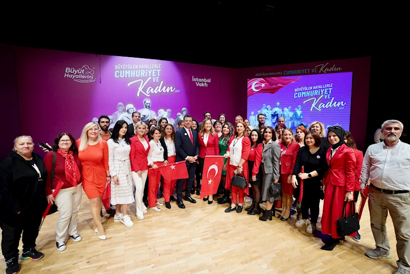 CUMHURİYETİN 100. YAŞINI CUMHURİYET KADINLARIYLA KUTLADI