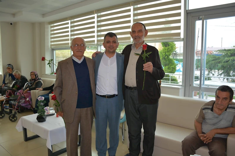 Belediye Başkanımız Serkan Koyuncu’dan Fazlı-Macide Halaç Huzurevi Yaşlı Bakım Ve Rehabilitasyon Merkezine Ziyaret