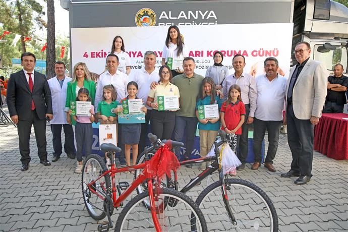ALANYA BELEDİYESİ’NDEN 4 EKİM DÜNYA HAYVANLARI KORUMA GÜNÜ’NDE ANLAMLI ETKİNLİK