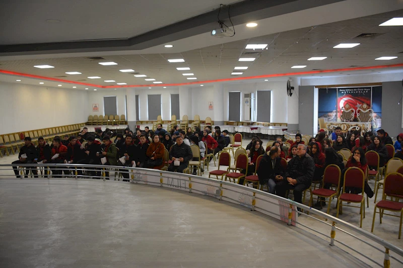 Dinar Belediyemiz tarafından çocuklarımıza yönelik sosyal ve kültürel faaliyetler devam ediyor.