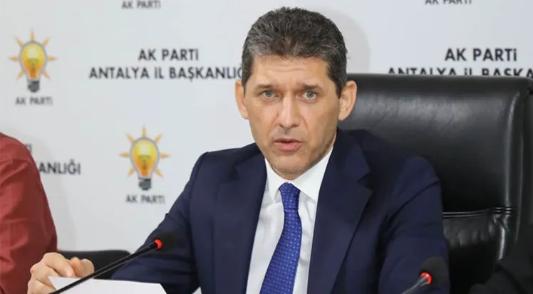 ‘ŞEHİT BİLDİRİSİNE İMZA ATAMAYANLAR BİZE DERS VERMEYE KALKMASIN’