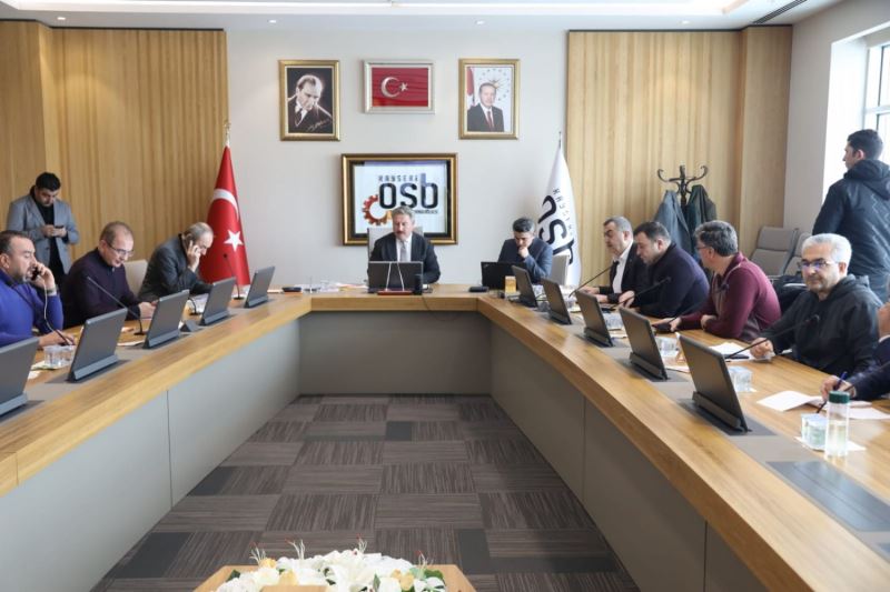 DEPREM YARDIMLARI İÇİN KAYSERİ 1. OSB FUAR ALANINDA YARDIM KOORDİNASYON MERKEZİ KURULDU