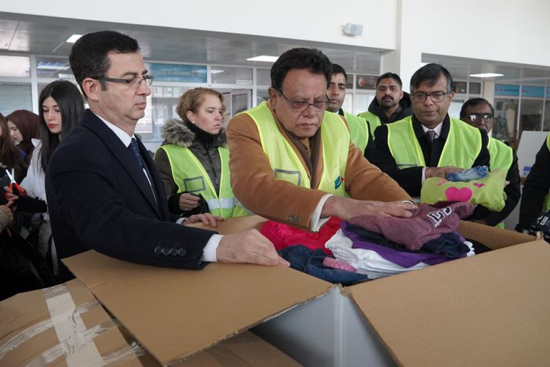 Kardeş Pakistan’dan Keçiören Belediyesi yardım merkezine destek