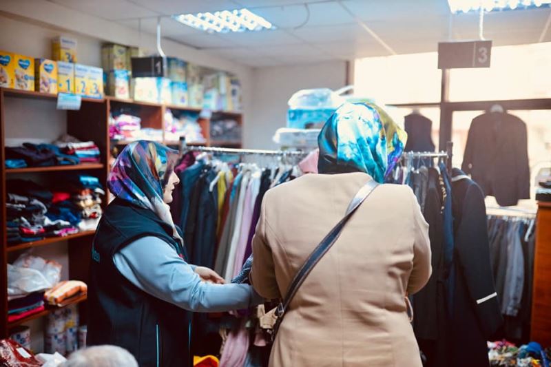 SOSYAL MAĞAZA DEPREMZEDELERİN TÜM İHTİYAÇLARININ KARŞILANDIĞI MERKEZ HALİNE GELDİ
