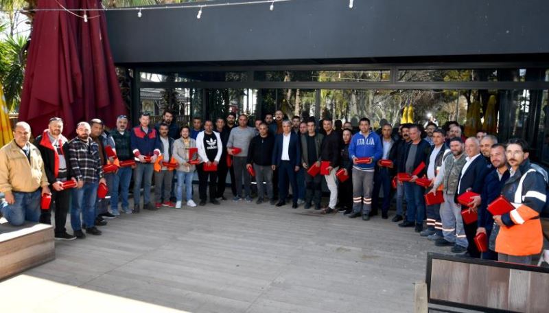 Muratpaşa, ihtiyaç olan her yerde