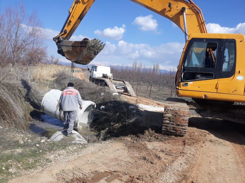 Çalışan Belediye Gelişen Elmalı