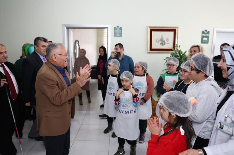 Başkan Büyükkılıç, Özel Çocuklarla KAYMEK Mutfağında Buluştu