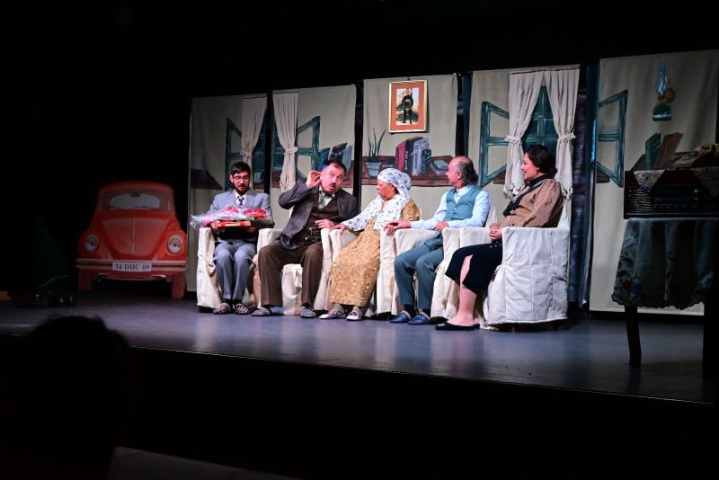 SEYYAH’A BÜYÜK ALKIŞ