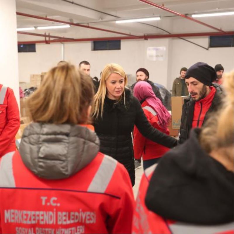 Deprem Bölgesine Destek Geçen Her Saniye Büyüyor