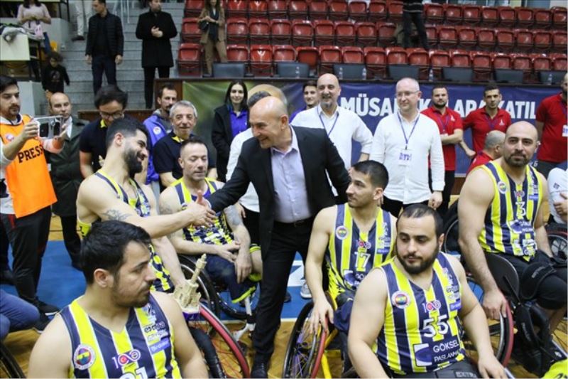 İzmir Büyükşehir Belediyesi dev organizasyonu ikinci sırada tamamladı