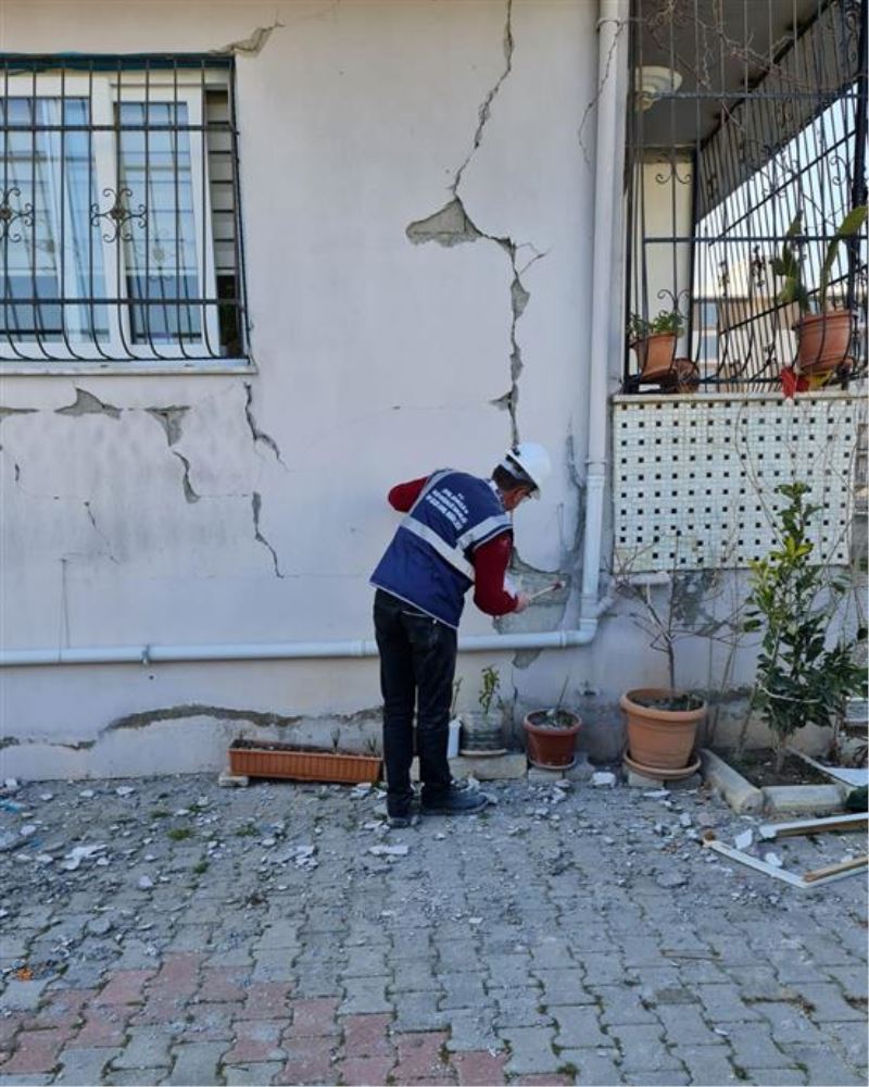 ALANYA BELEDİYESİ EKİPLERİ DEPREM BÖLGESİNDEKİ ÇALIŞMALARINA DEVAM EDİYOR