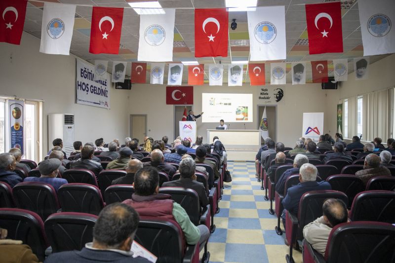 Mersin Büyükşehir’den Mutlu Üreticilere Kayısı Hasat Teknikleri Eğitimi